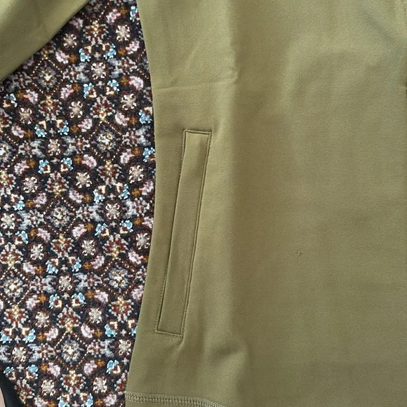 Activewear Olive Green Women's Activewear Jacket. It is better than lululemon - Picture 2 of 6
